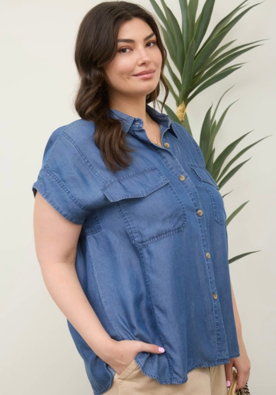 Curvy Size Chambray Putton Down Top