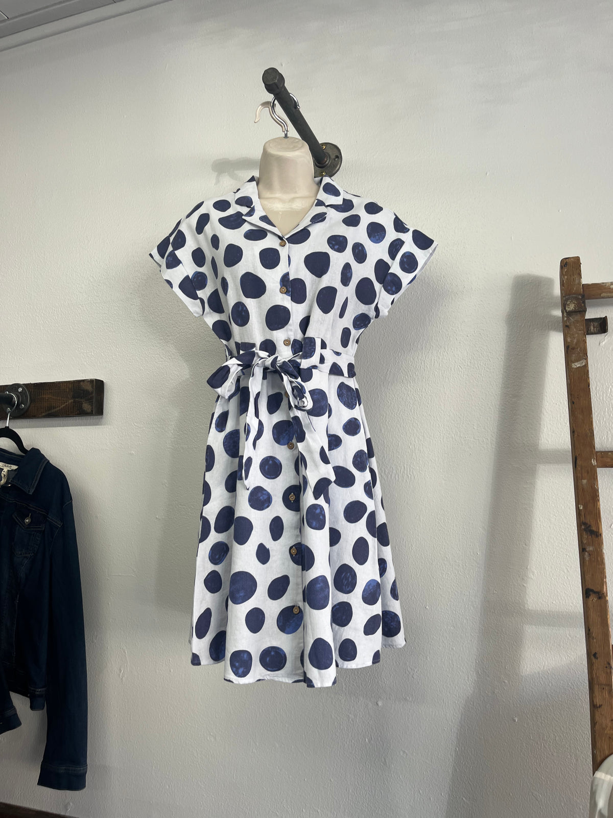 Short Sleeve Buttoned Dress
